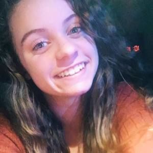 Meet your Posher, Caitlyn